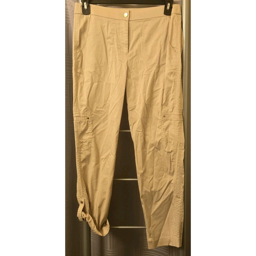 Chicos Womens Capri Cargo Pants Size 0.5 (6) Small Beige Stretch Roll Tab *FLAW*